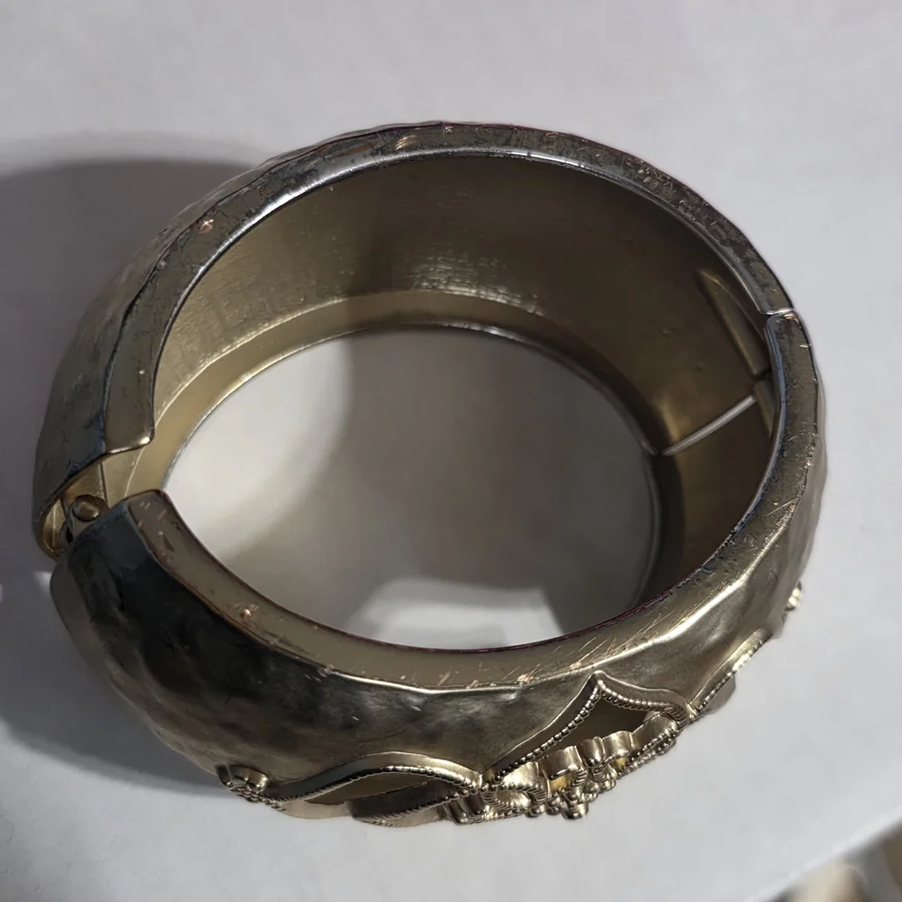 Elegant Antique Vintage Gold Decorative Bracelet